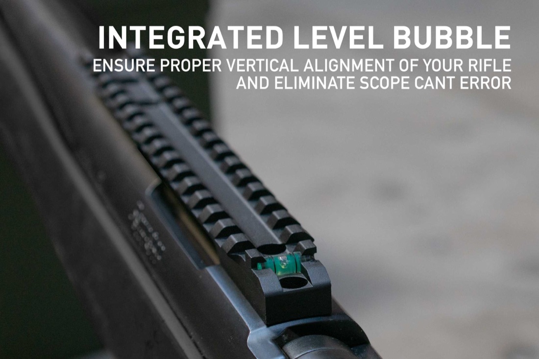 Remington 700 Short Action 17-Slot Rail with Level